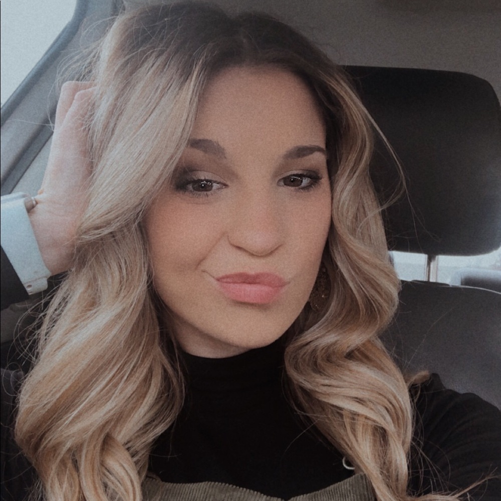 Meet your Posher, Lauren